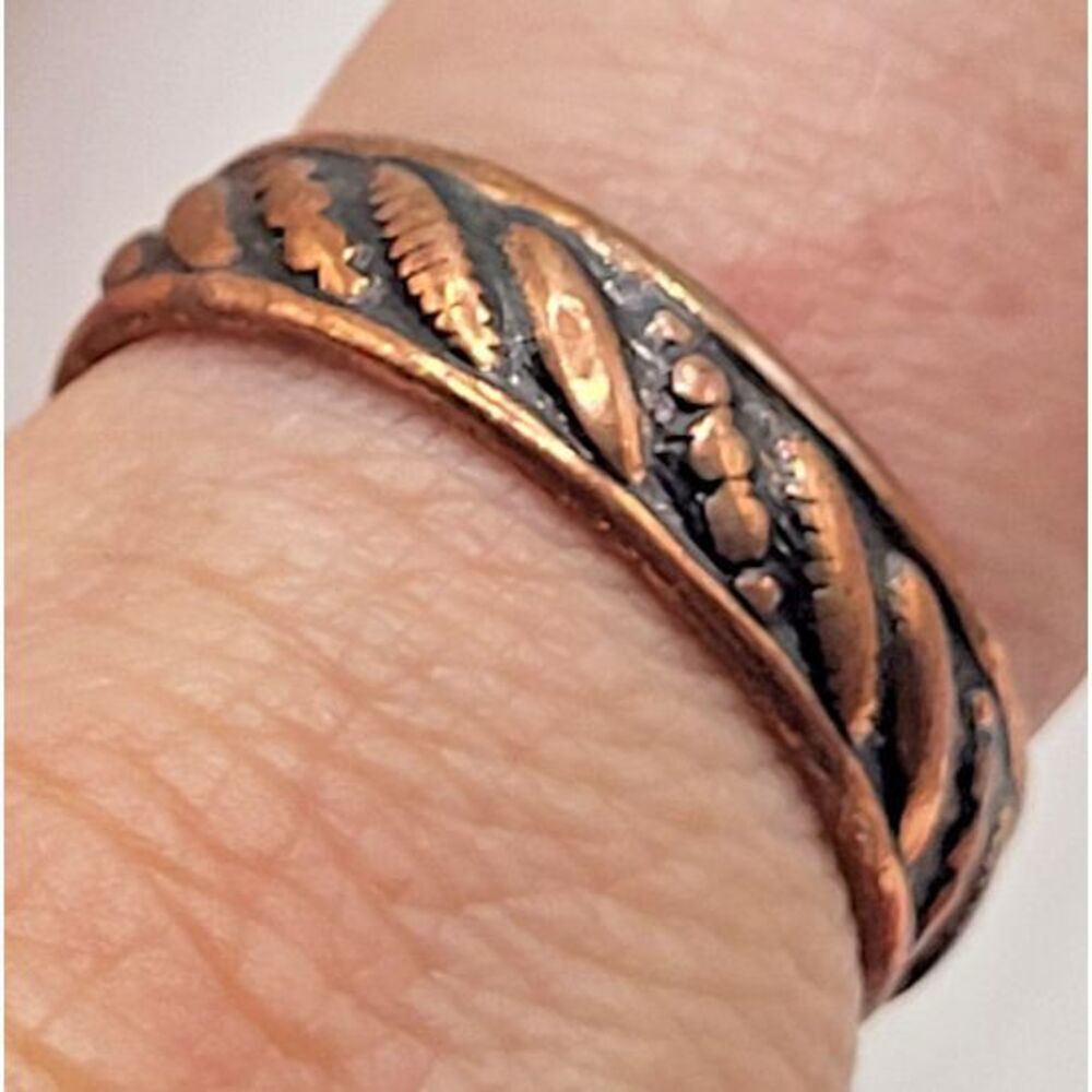 NM Copper SignedâRing sz 8 Southwestern Western Minimalist Bohemian